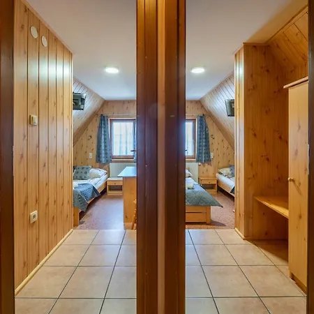 Bed & Breakfast Majerczyk 3*