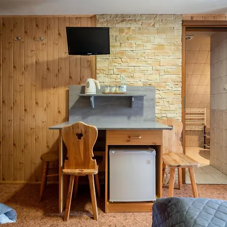 Bed & Breakfast Majerczyk 3*